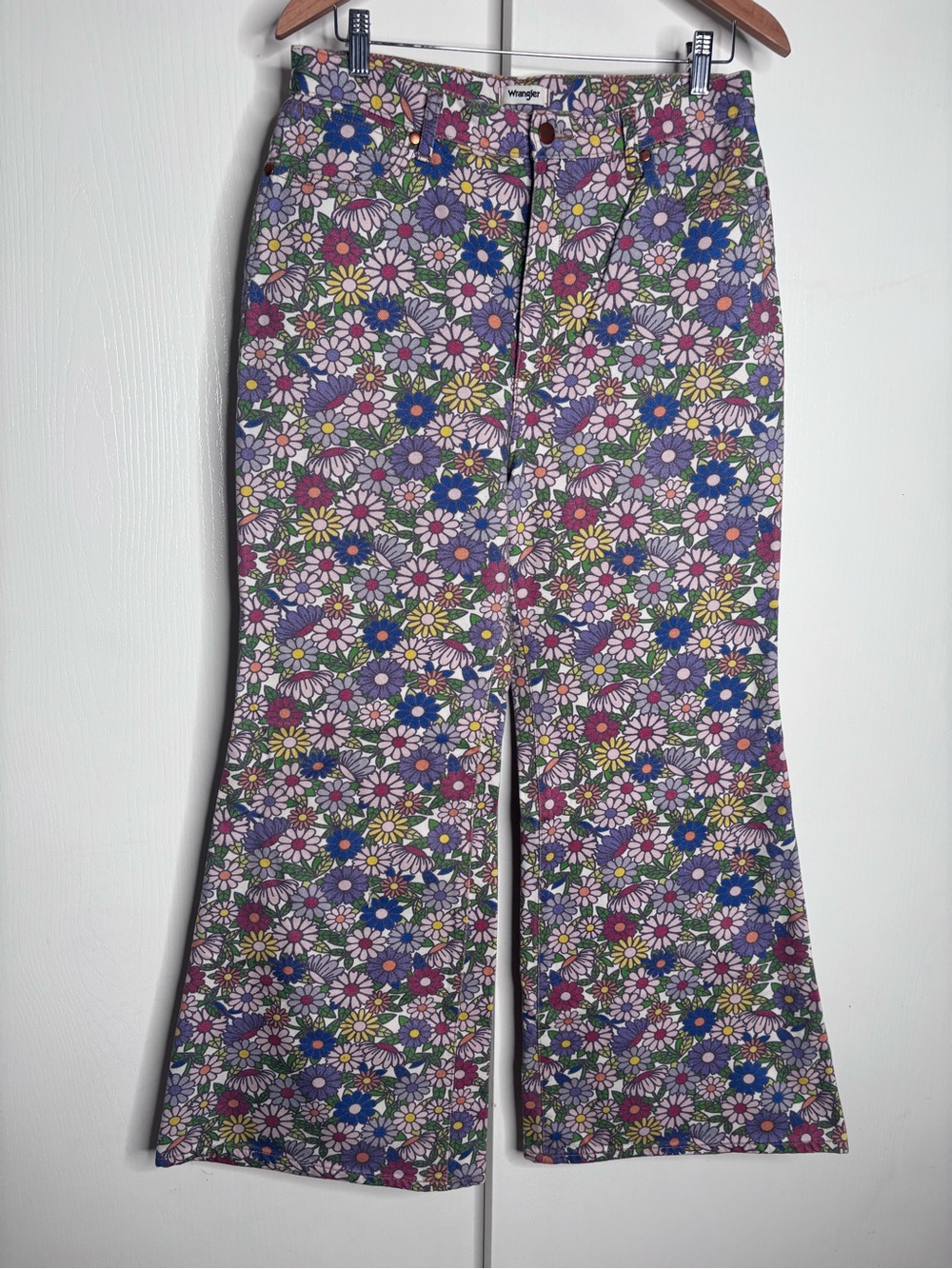 Wrangler "Wanderer" High Rise Floral Flare Jeans Size 31 - Picture 4 of 12